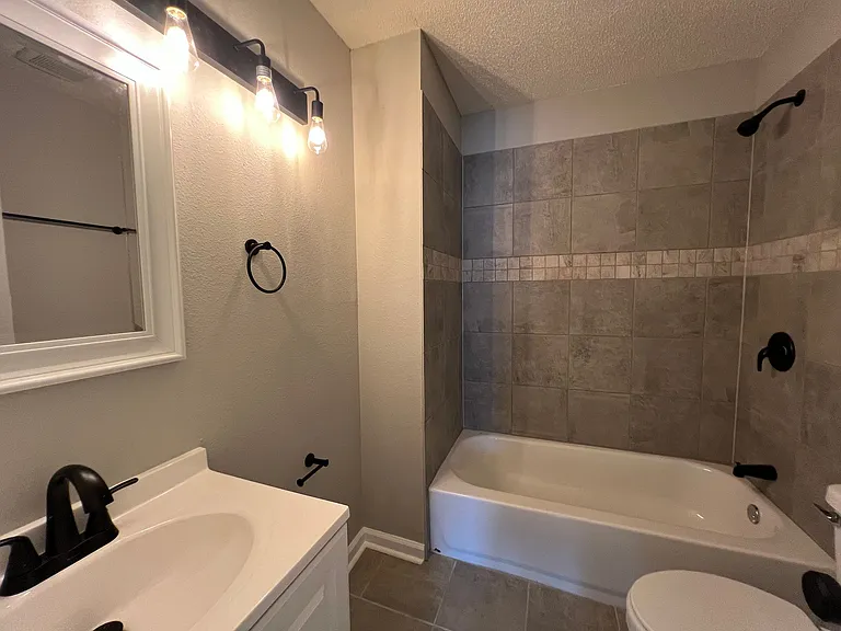 3861 Innsbrook Dr — Photo 12