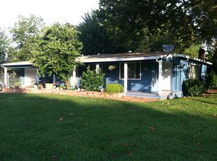 2570 Star Dr, Redding, CA 96001