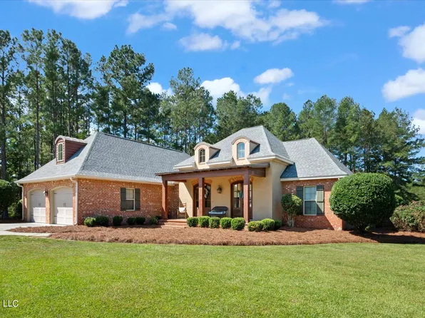 2 Amur Ln, Hattiesburg, MS 39402