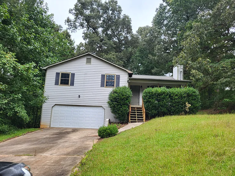 2191 Cedar Creek Ln — Photo 1