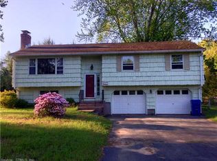 47 Omelia Rd, Broad Brook, CT 06016