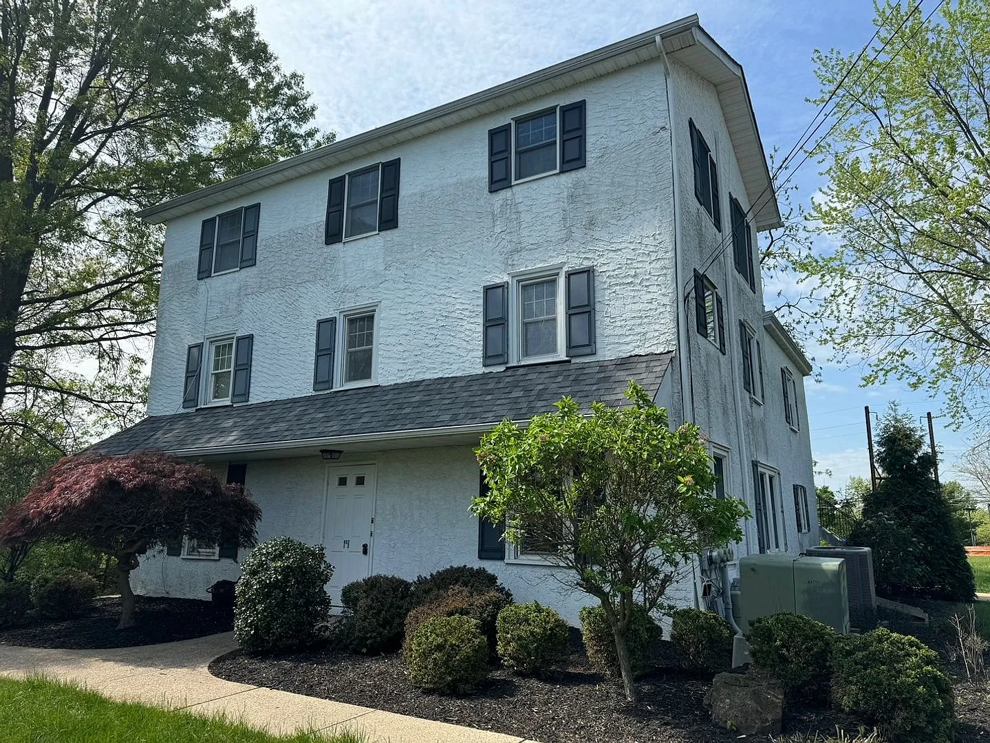 452 E Hancock St — Photo 1