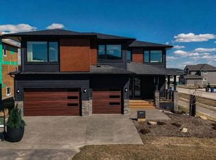 147 W Siltstone Pl, Balzac, AB T4B5T6