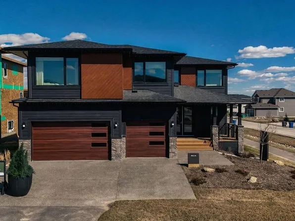 147 W Siltstone Pl, Balzac, AB T4B 5T6