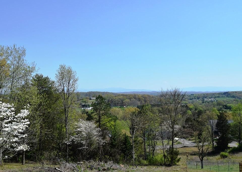 1st image of Little Mountain Ln