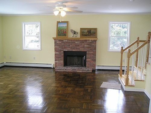 4th image of 319 Liberty Blvd