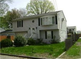 84 N County St, East Providence, RI 02914