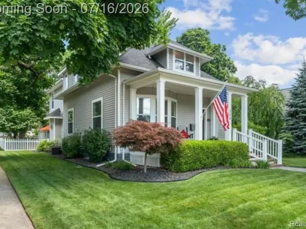 156 Griggs St, Rochester, MI 48307