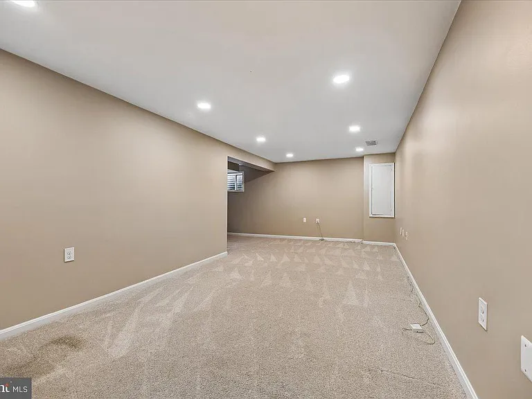 10417 Carlyn Ridge Rd — Photo 22