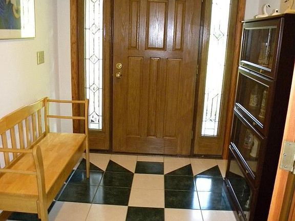 3rd image of 24405 Waterview Dr