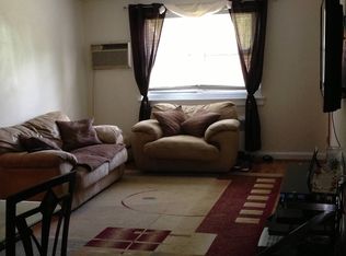 224-49 Kingsbury Ave #A, Oakland Gardens, NY 11364