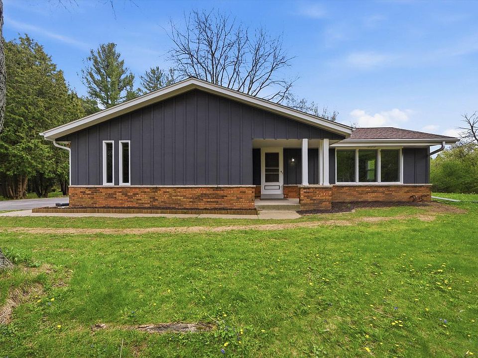 1st image of 1387 Ponderosa DRIVE