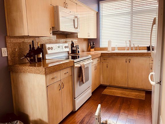 2nd image of 4076 Illinois St APT 7