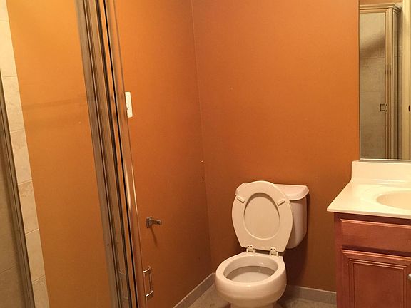 5th image of 2404 Almshouse Dr