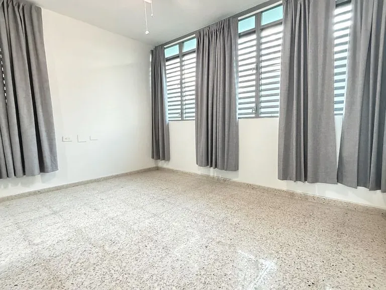 Urb Santa Paula Calle Juan Ramos V-5 — Photo 3