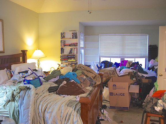 4th image of 3009 Sweetgum Ave