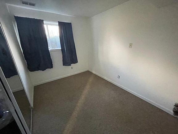 4th image of 2528 Sunrise Ct