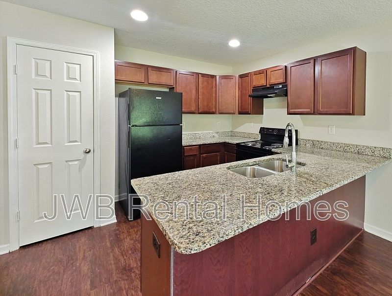 1st image of 5607 Atlee Ave
