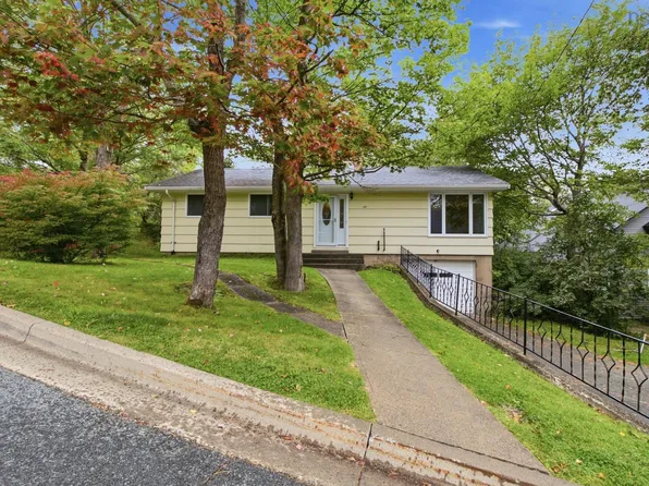 49 Tremont Dr, Halifax, NS B3M 1X8