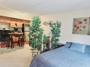 687 Bronx River Rd APT 1E, Yonkers, NY 10704