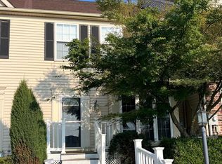 4 Johnamac S, Littlestown, PA 17340