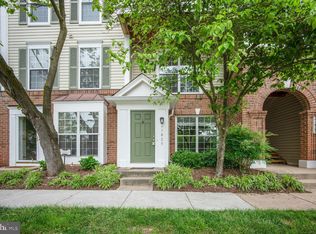 21825 Baldwin Sq, Sterling, VA 20164