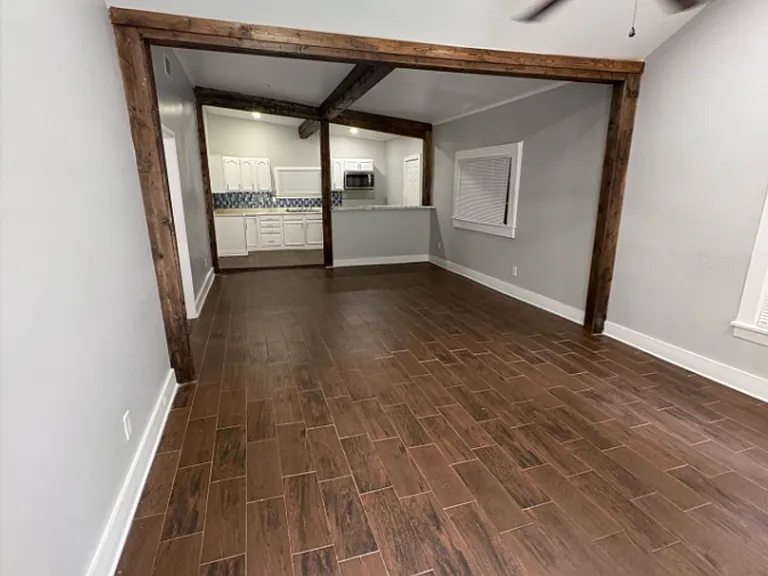 1436 Austin St — Photo 11