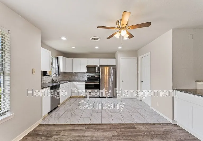 515 Mitchell Ave — Photo 8