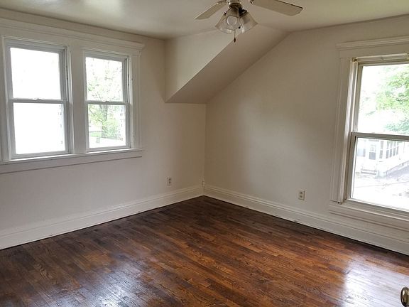 2nd image of 408 Seymour Ave #8613944