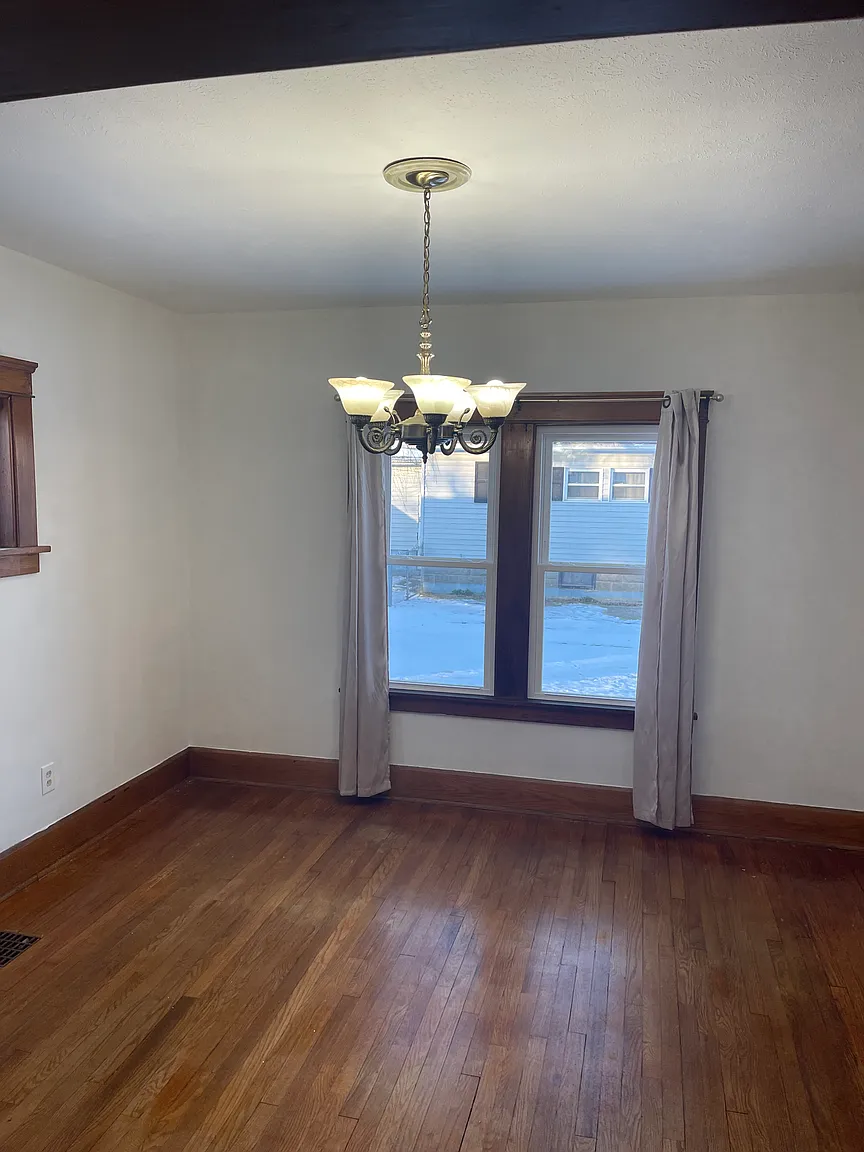 254 Olive St photo 1