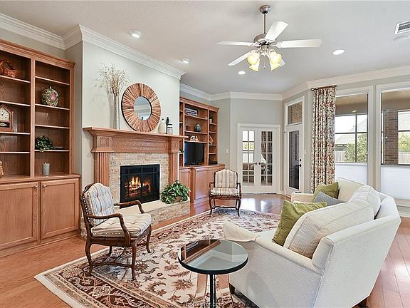 4th image of 3604 Park Meadow Ln