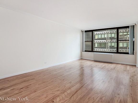 2nd image of 117 E 57th St APT 26E