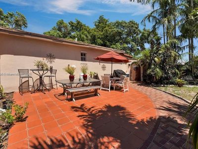 23 SW 8th St, Hallandale, FL, 33009