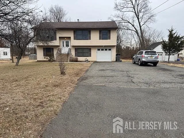 5 bed, 3.0 bath, 1908 sqft, $4,500 — Photo 1