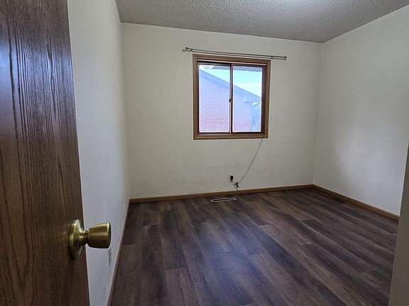 4th image of 3923 N 8th St