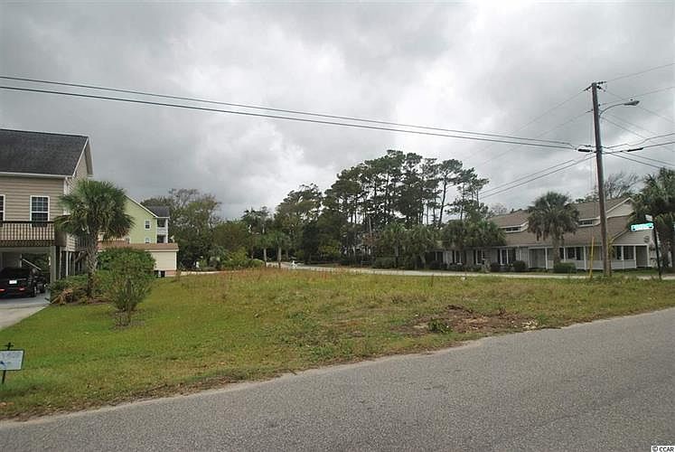2nd image of 411 13th Ave S