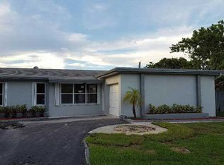 8645 N Sutton Dr, Miramar, FL 33025