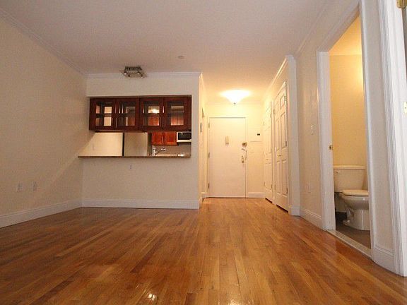 2nd image of 29 Cooper St APT 2B