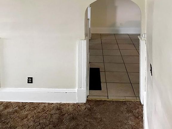 3rd image of 77 Greenwood Ave