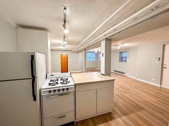 3rd image of 1822 N Orleans St #G