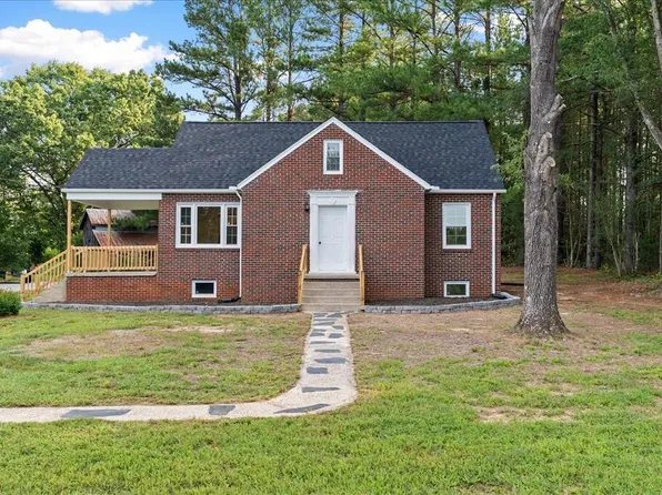 2080 Chatham Rd, Halifax, VA 24558