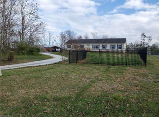 449 Surry Gadsberry Rd, Pilot Mtn, NC 27041