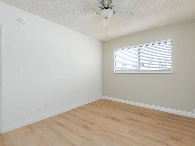 3810 Wade St #14 — Photo 18