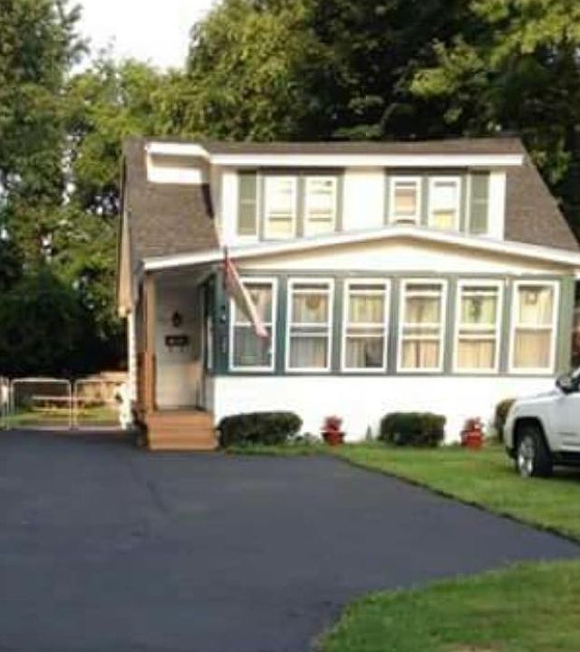Front view 