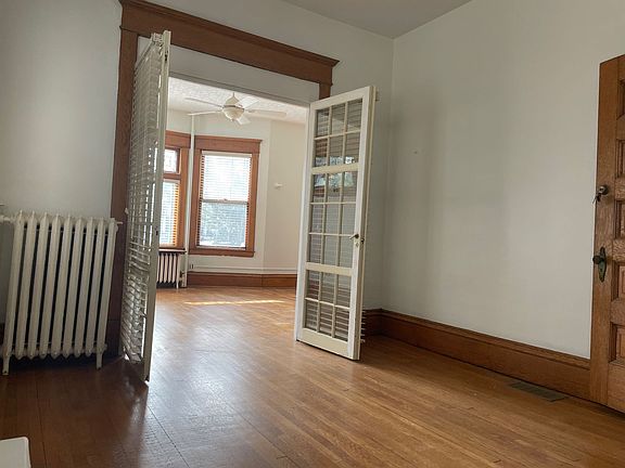 4th image of 647-9 Grand Ave
