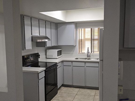 4th image of 11026 N 28th Dr Unit 60