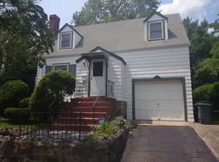 68 Eastland Rd, Jamaica Plain, MA 02130