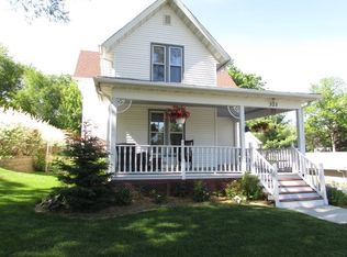 325 Pleasant St, Lake Mills, WI 53551