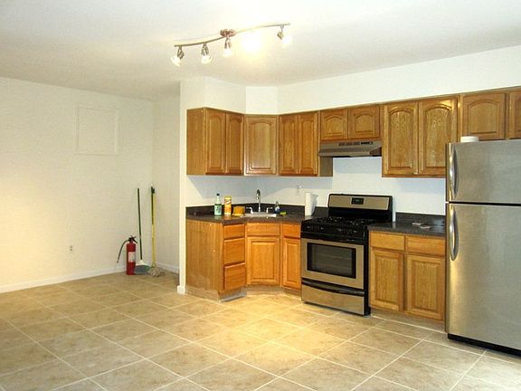 2nd image of 220 Pennyfield Ave