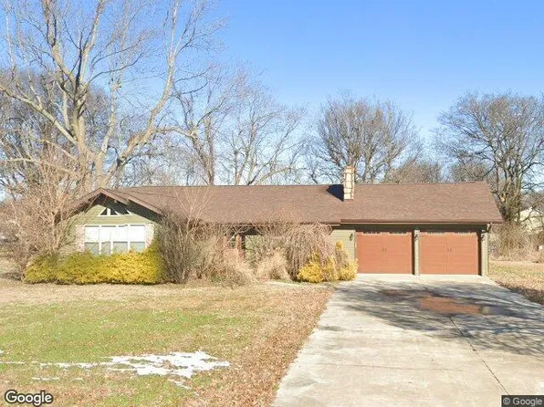 40 Dement Rd, Sikeston, MO 63801